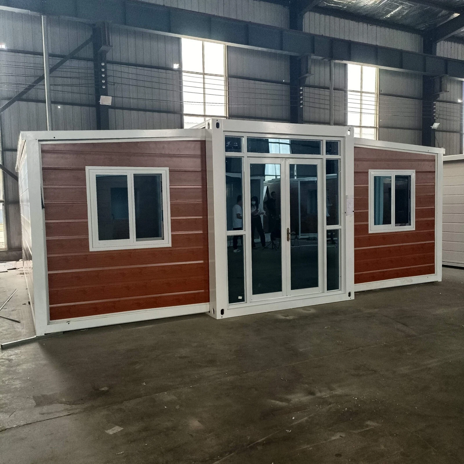Mobile Expandable Container House